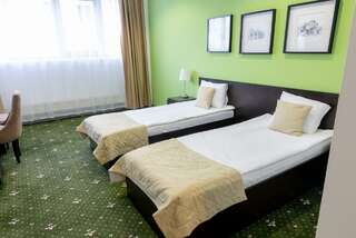 Отель Каскад Нижний Новгород Номер стандарт с 2 односпальными кроватями-1