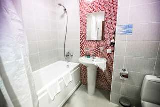 Отель Каскад Нижний Новгород Номер стандарт с 2 односпальными кроватями-9