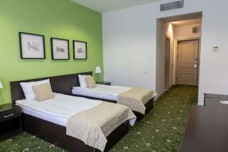 Отель Каскад Нижний Новгород Номер стандарт с 2 односпальными кроватями-4